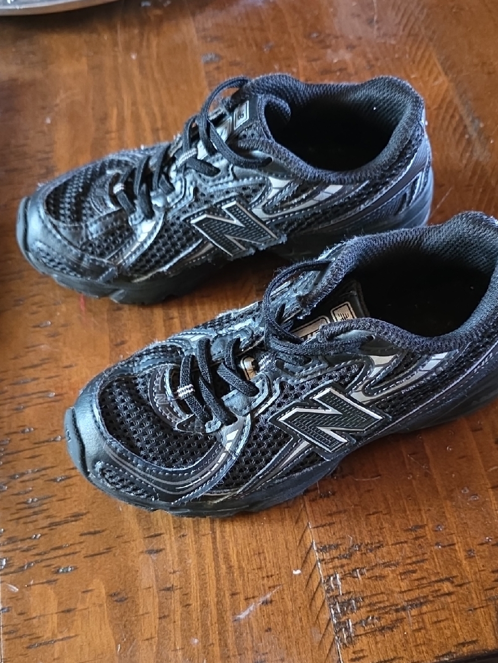New Balance 740 Kids Black and Gray Athletic Sneakers